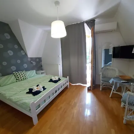 Gabi Apartmanhaz Balatonlelle Buitenkant foto