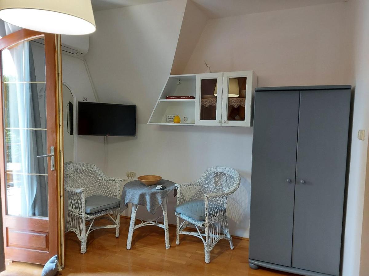 Apartment Gabi Apartmanhaz *